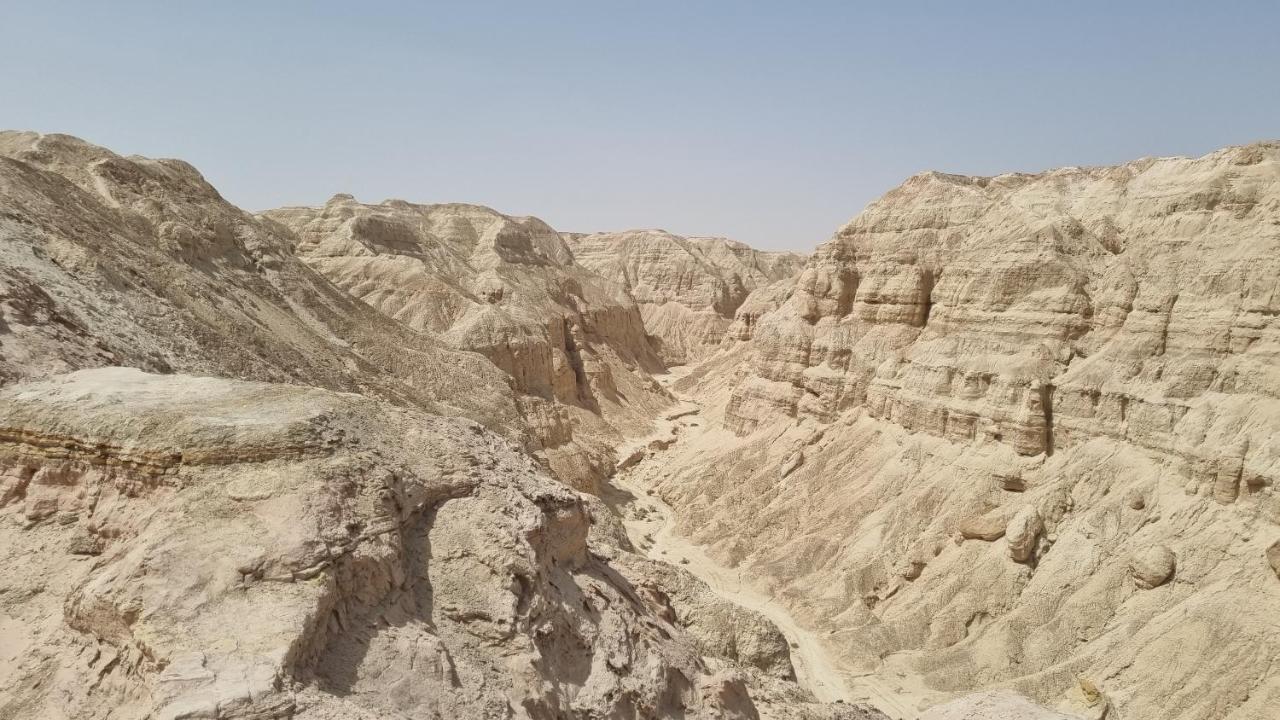 The Lowest Place On Earth B&B Neot HaKikar Bagian luar foto