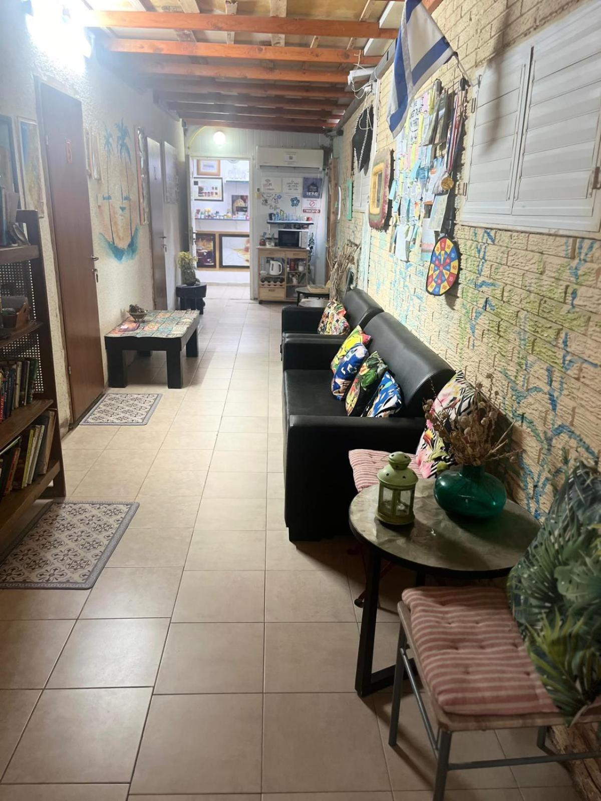 The Lowest Place On Earth B&B Neot HaKikar Bagian luar foto
