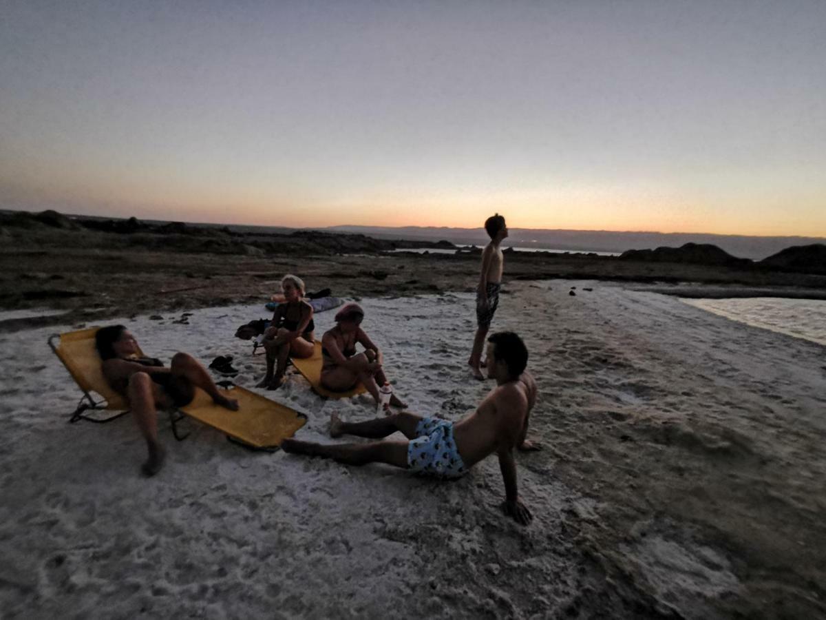 The Lowest Place On Earth B&B Neot HaKikar Bagian luar foto