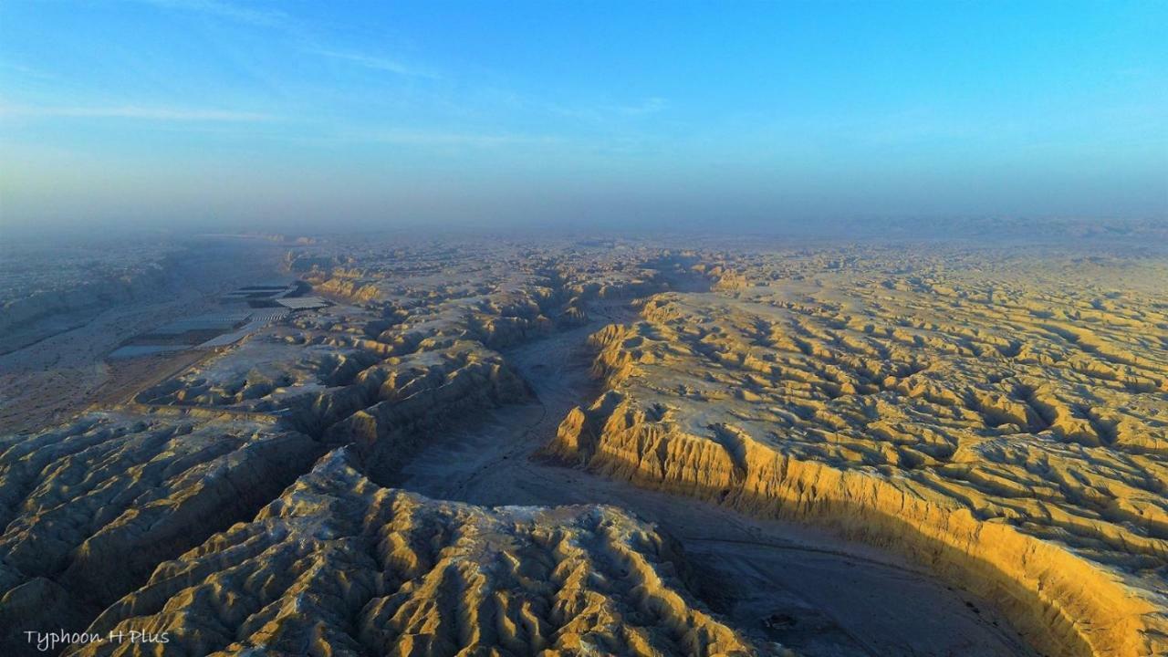 The Lowest Place On Earth B&B Neot HaKikar Bagian luar foto